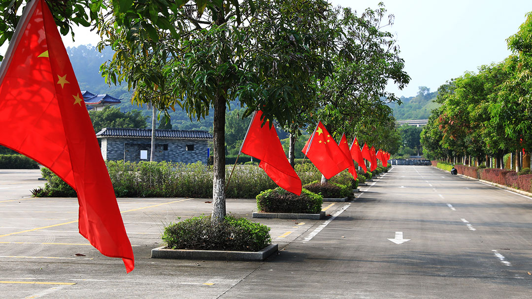 4看万家灯火，是温暖的祖国.jpg